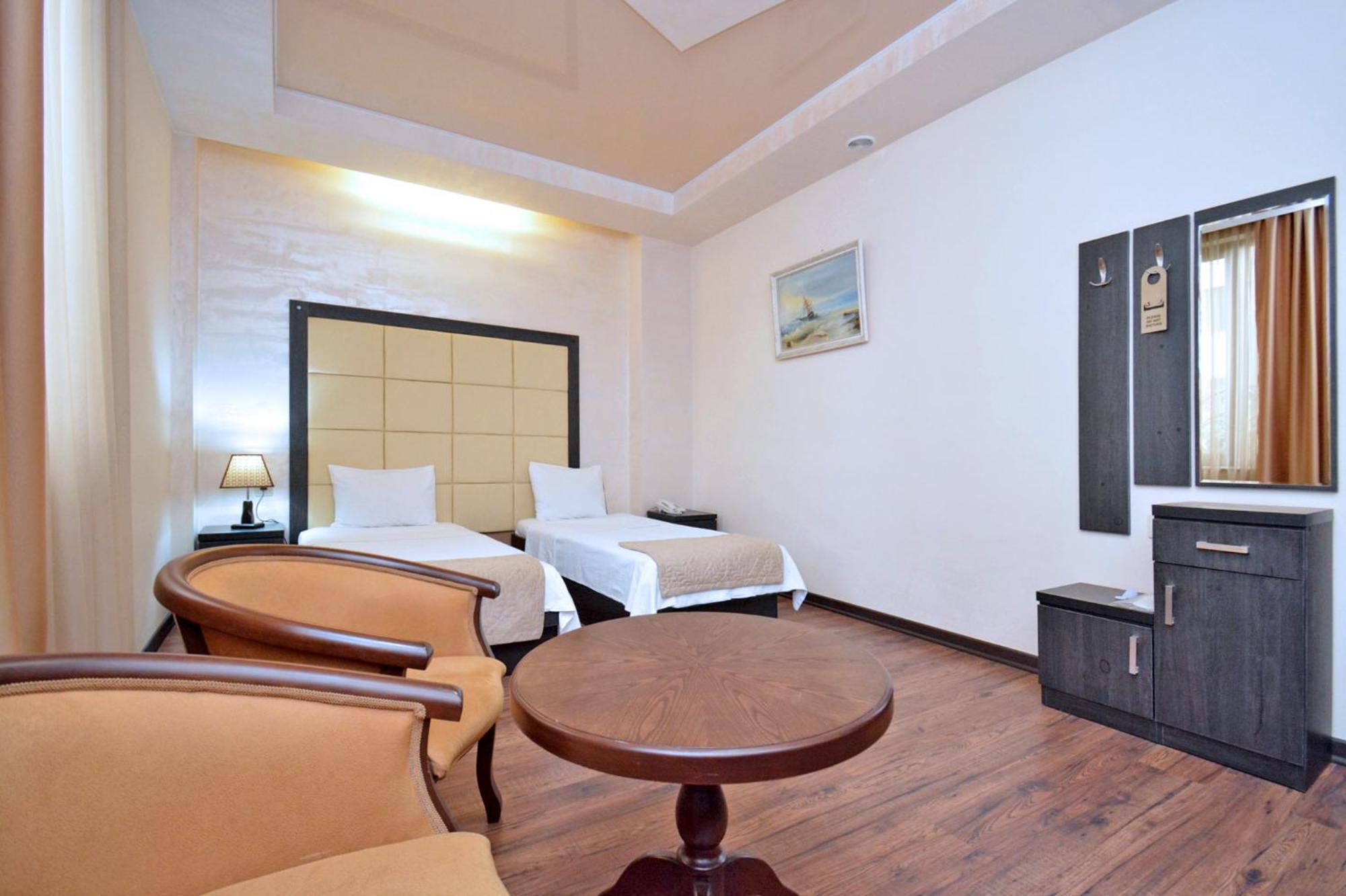 Hotel Partiez Yerevan Exterior foto