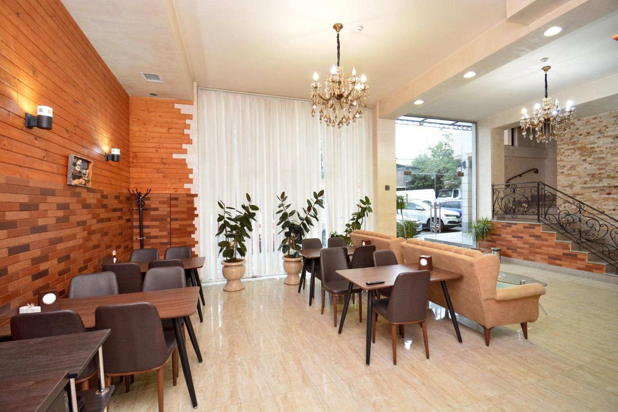 Hotel Partiez Yerevan Exterior foto